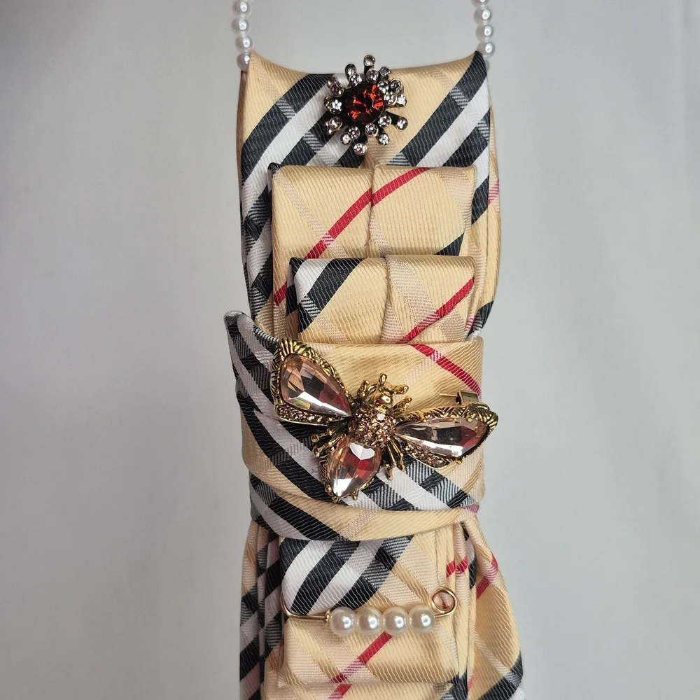 Handcrafted Luxury Fashion Necktie Necklace 📿 (PLAID PLEASURES)